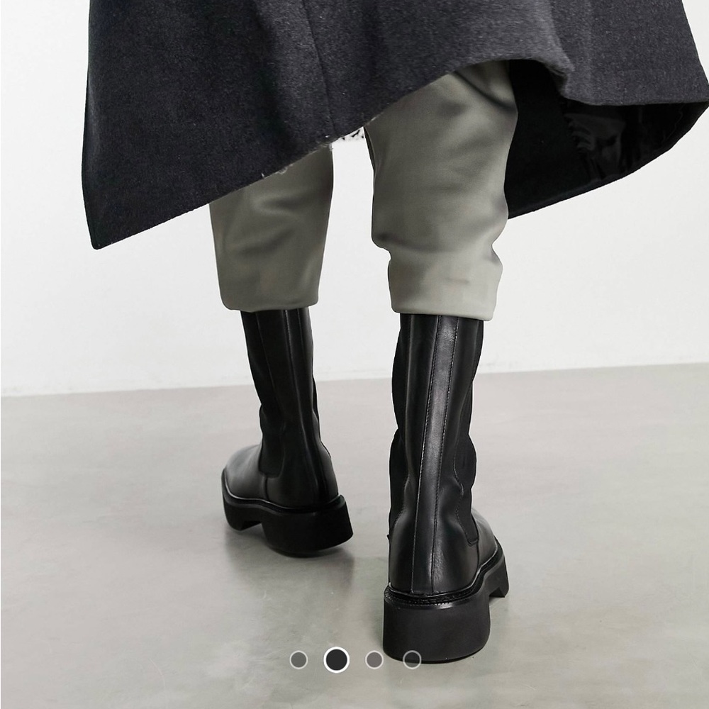 Leather High Chelsea calf boots